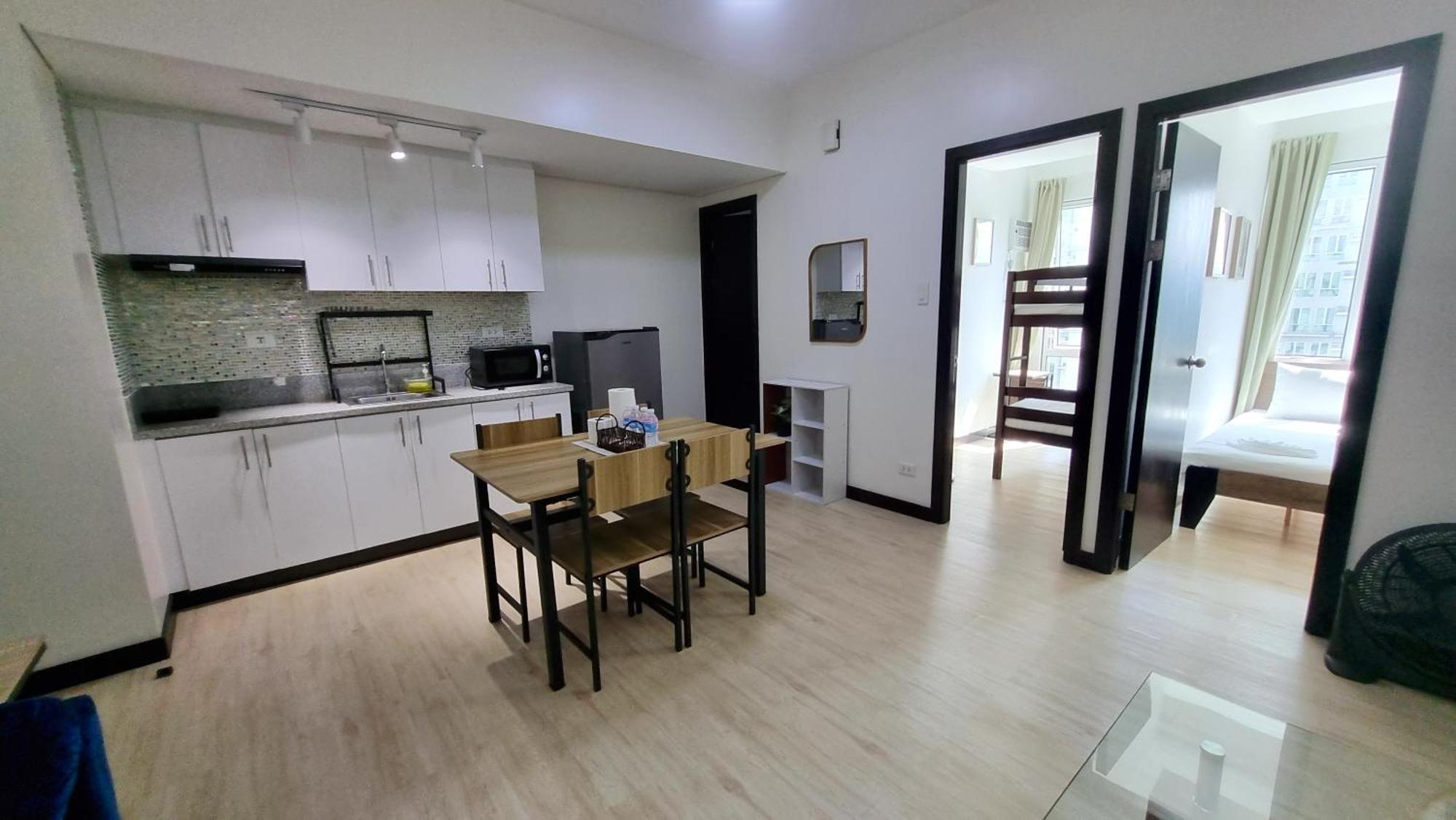 Spacious 2br San Lorenzo Place 4km Airport *
