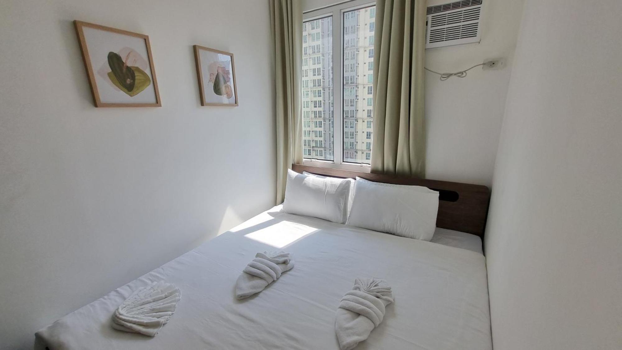Spacious 2br San Lorenzo Place 4km Airport Apartment Manila