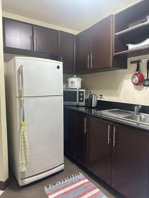 1-bedroom With Pool Across Naia Terminal 3