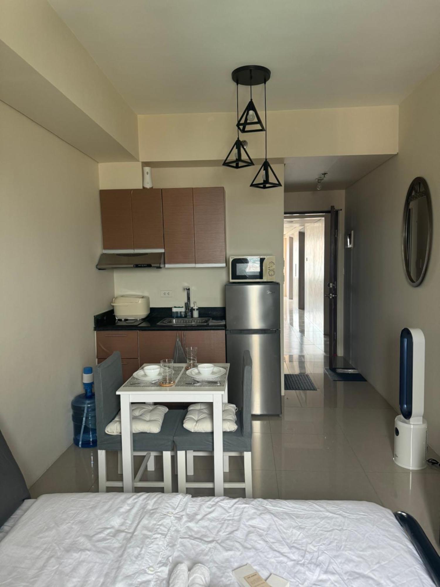 Skyline Retreat Beacon Makati Unit * Manila