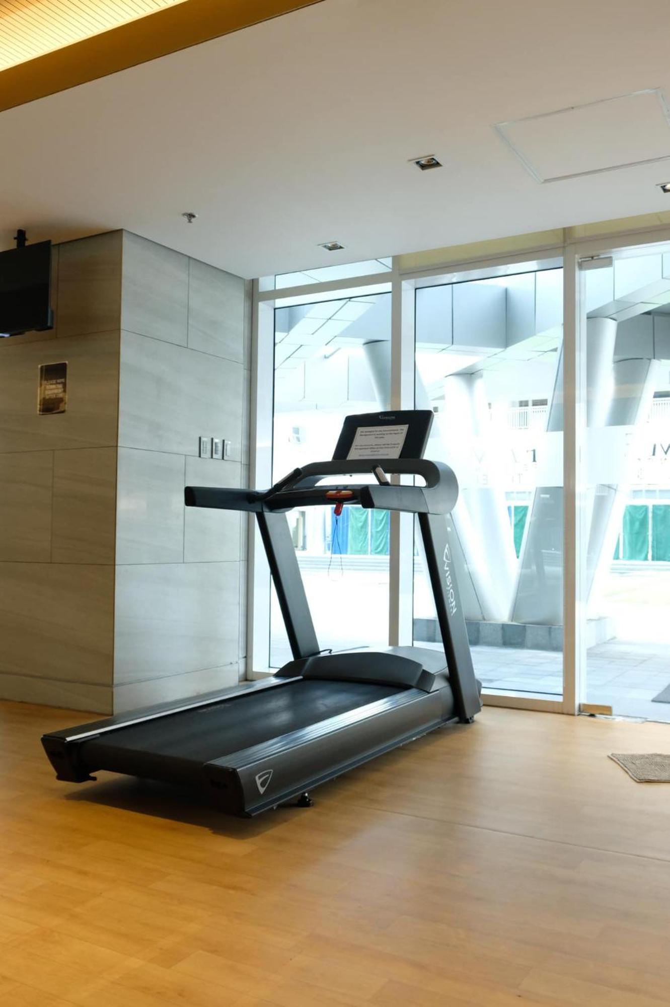 Nordic Place Fame Residences 75 Smart Amenities Alexa 200mbps Wifi Netflix Apartment