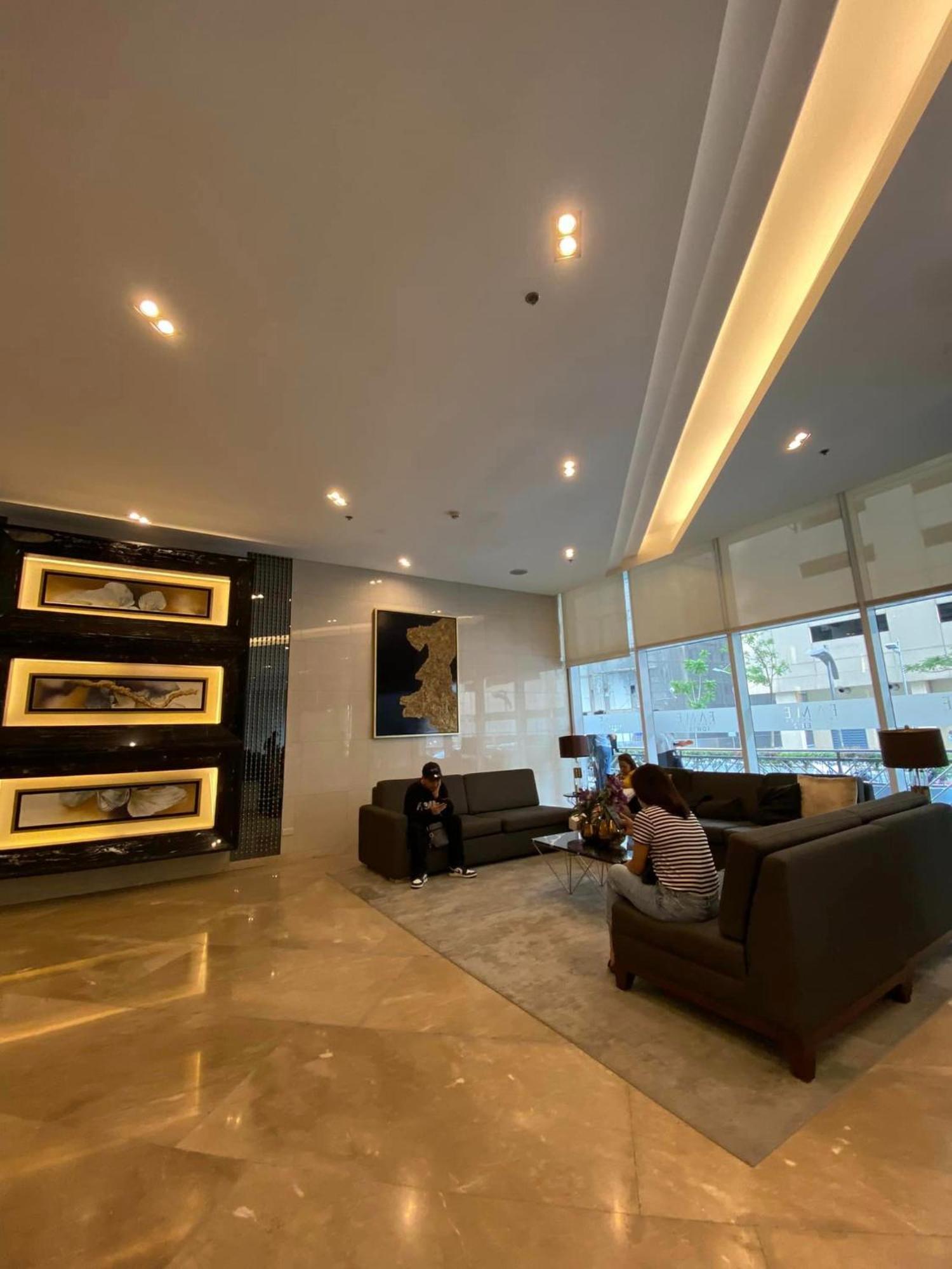 Nordic Place Fame Residences 75 Smart Amenities Alexa 200mbps Wifi Netflix Apartment *