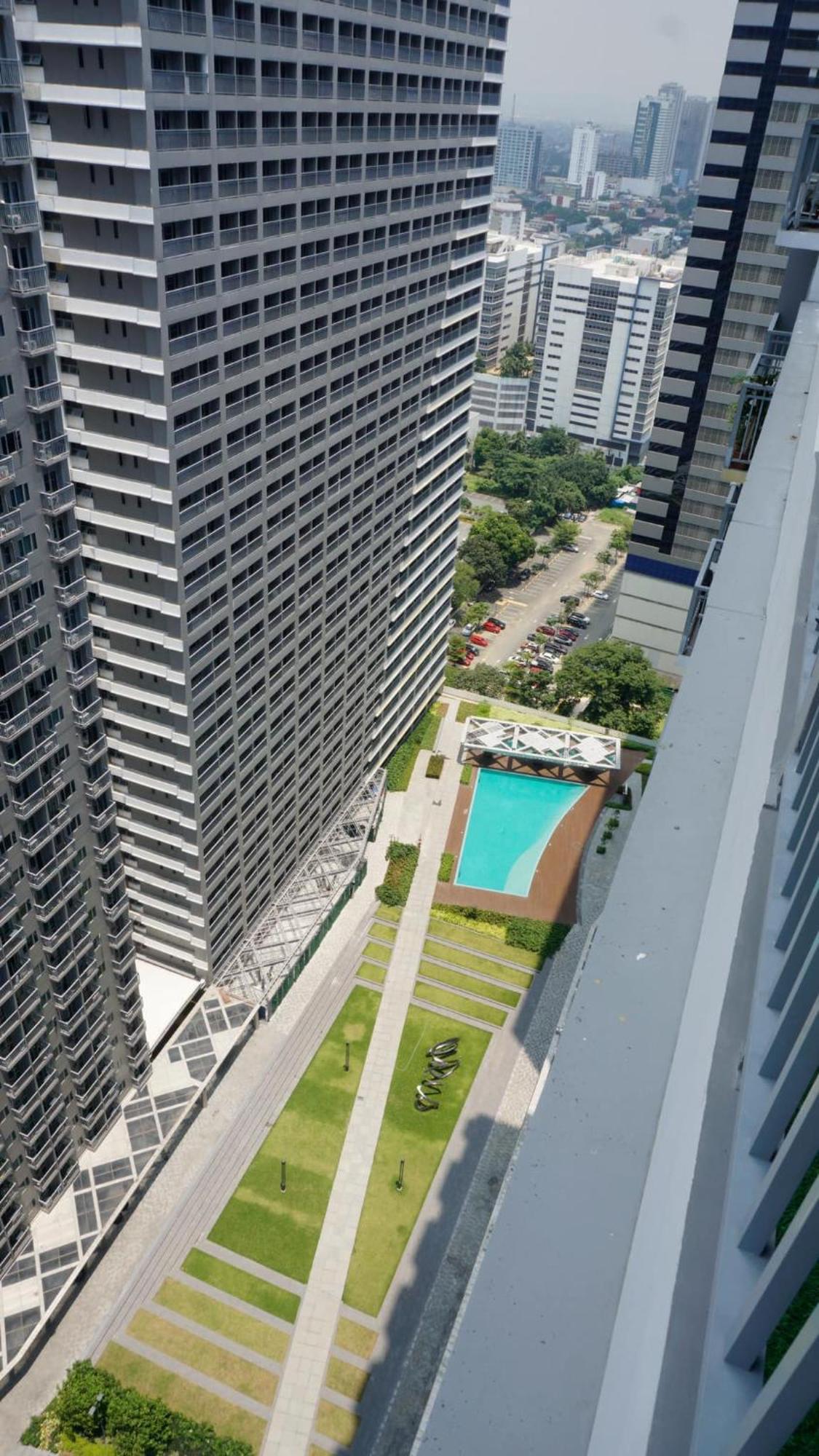 Apartment Nordic Place Fame Residences 75 Smart Amenities Alexa 200mbps Wifi Netflix Manila