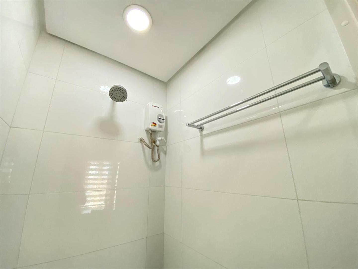 Aparthotel Uhome Lacson