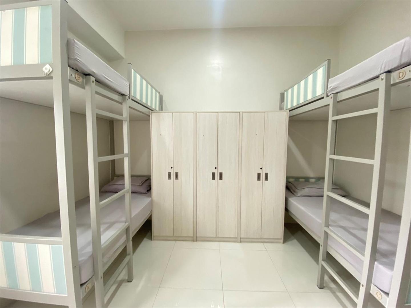 Uhome Lacson Aparthotel *