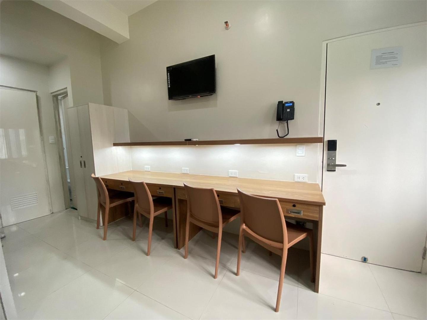 Uhome Lacson *