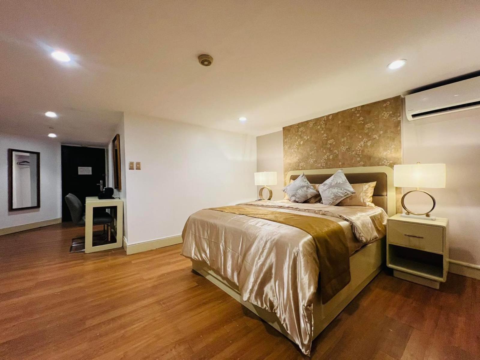 Arzo Hotel Manila