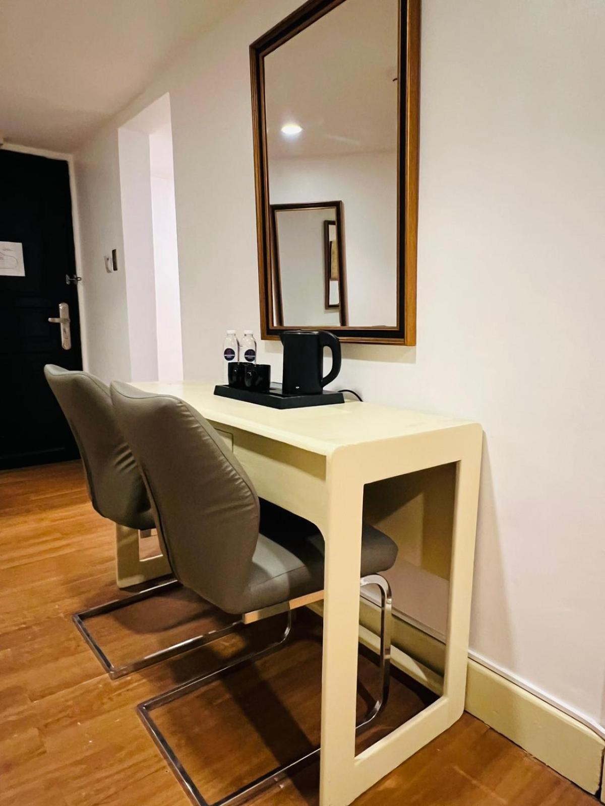 Arzo Hotel 4*