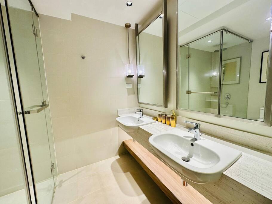 The At Acqua Novotel Tower 2 *