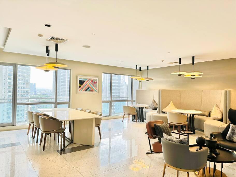 The At Acqua Novotel Tower 2 Apartment