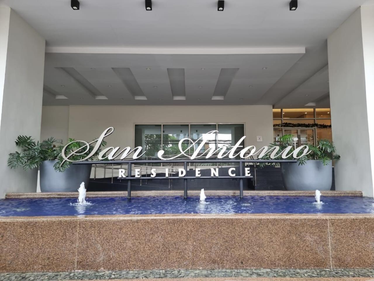 Makati Bliss - Cozy Urban Retreat