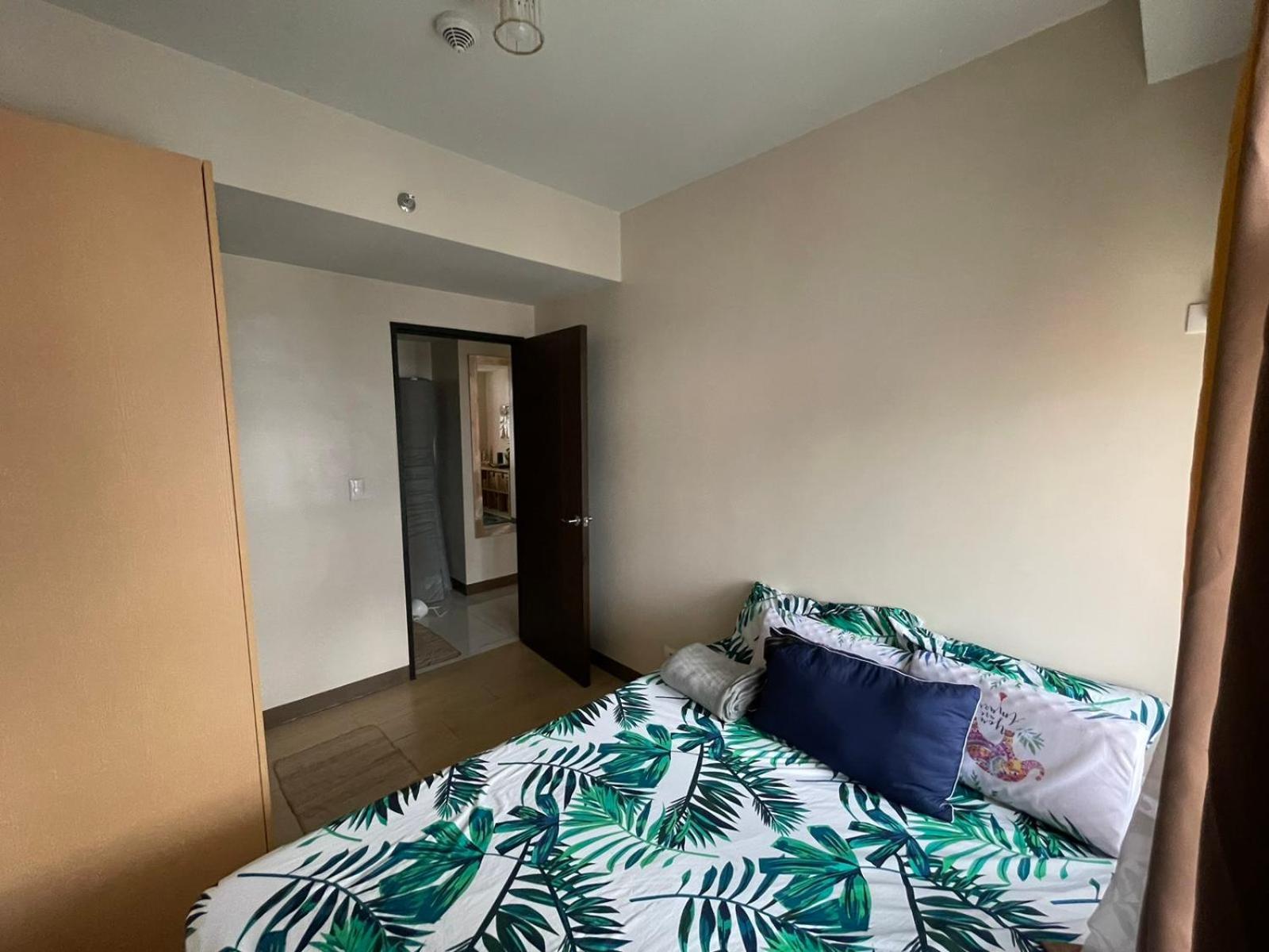 Apartment Makati Bliss - Cozy Urban Retreat *
