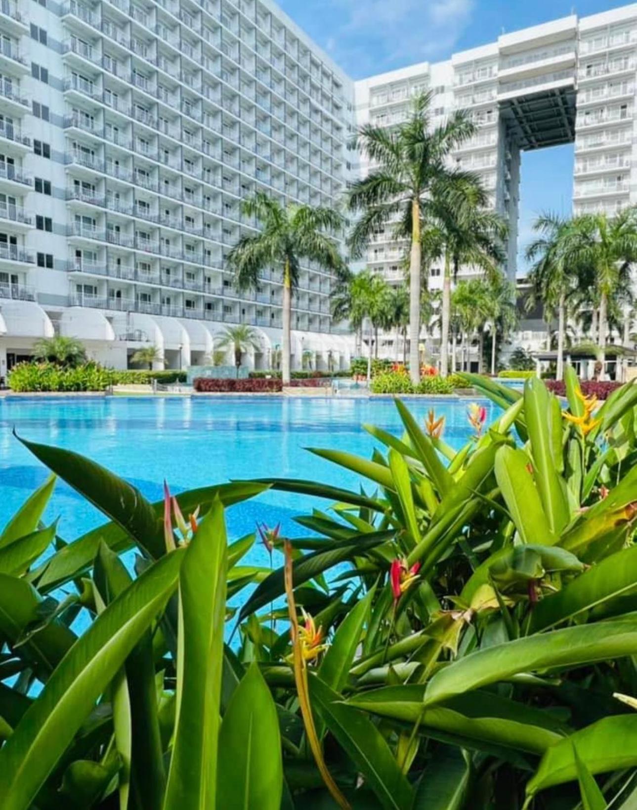 Shell Staycation * Manila