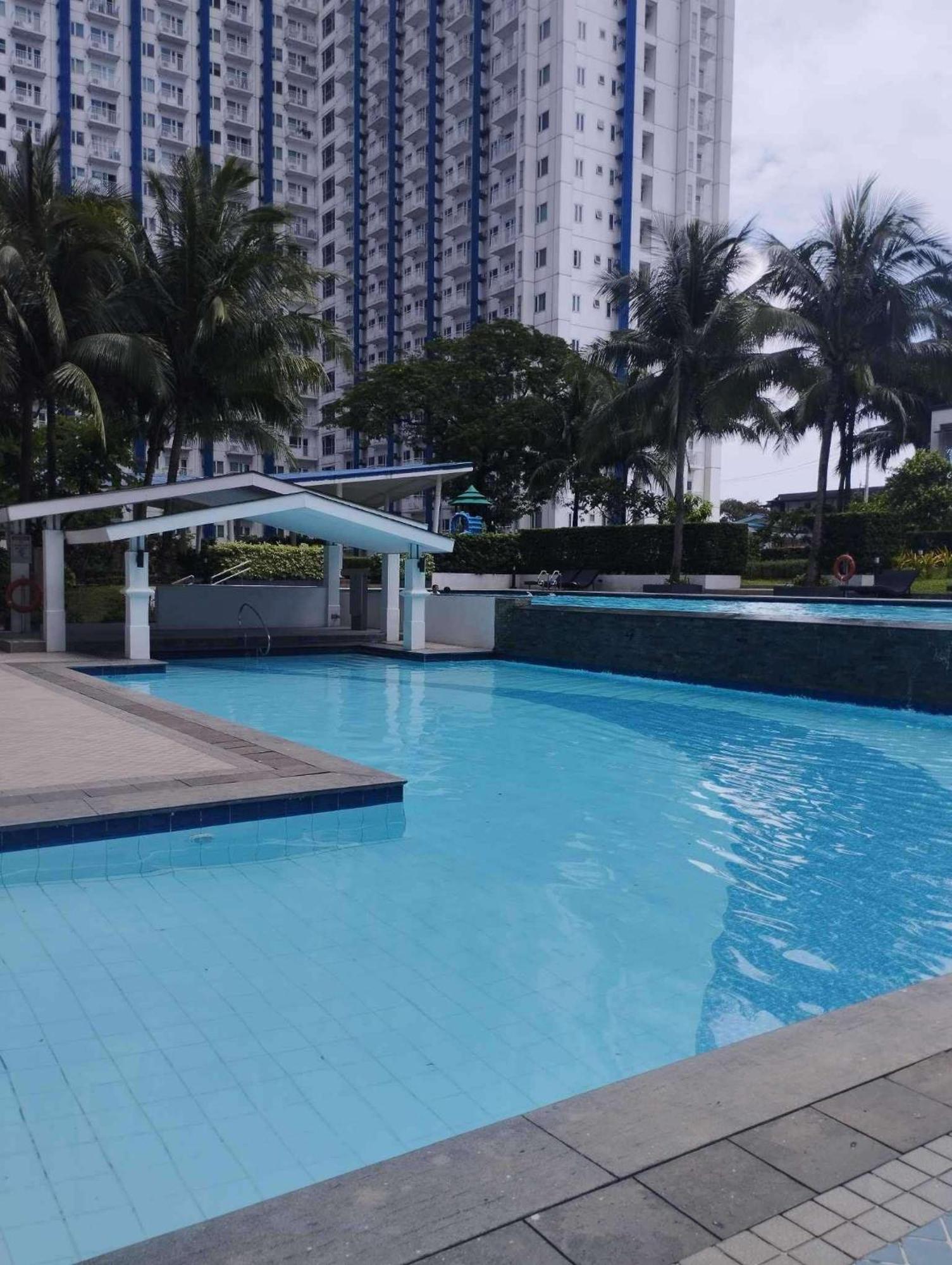 Grass Residences By Casa Stellar Manila