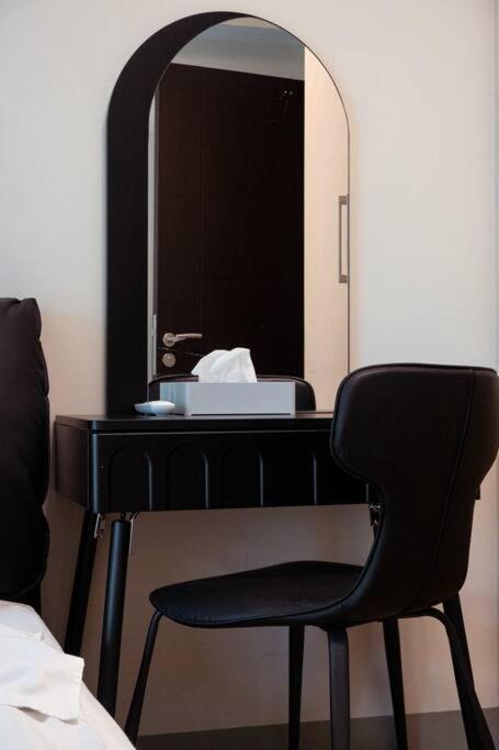 Parksuites Bgc - Spacious 2 Bedroom Manila