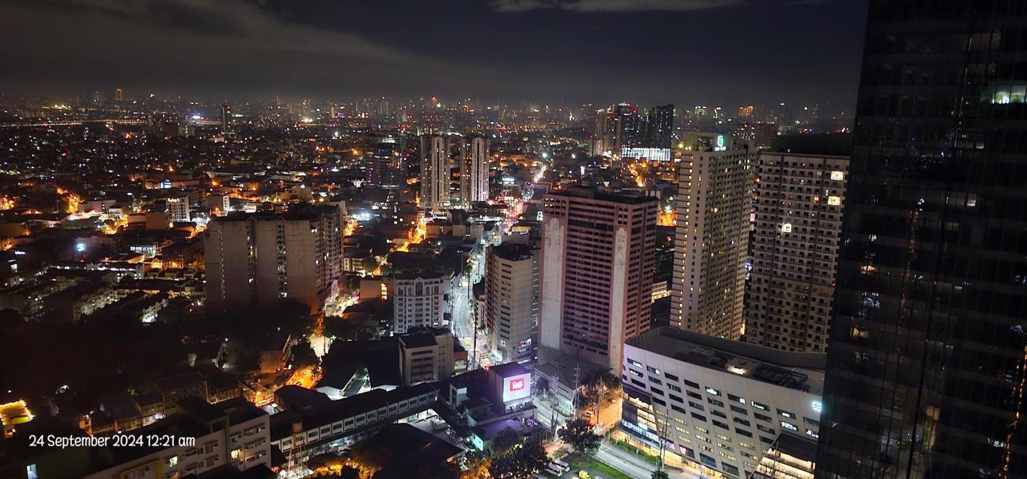 Makati Bliss - Cozy Urban Retreat