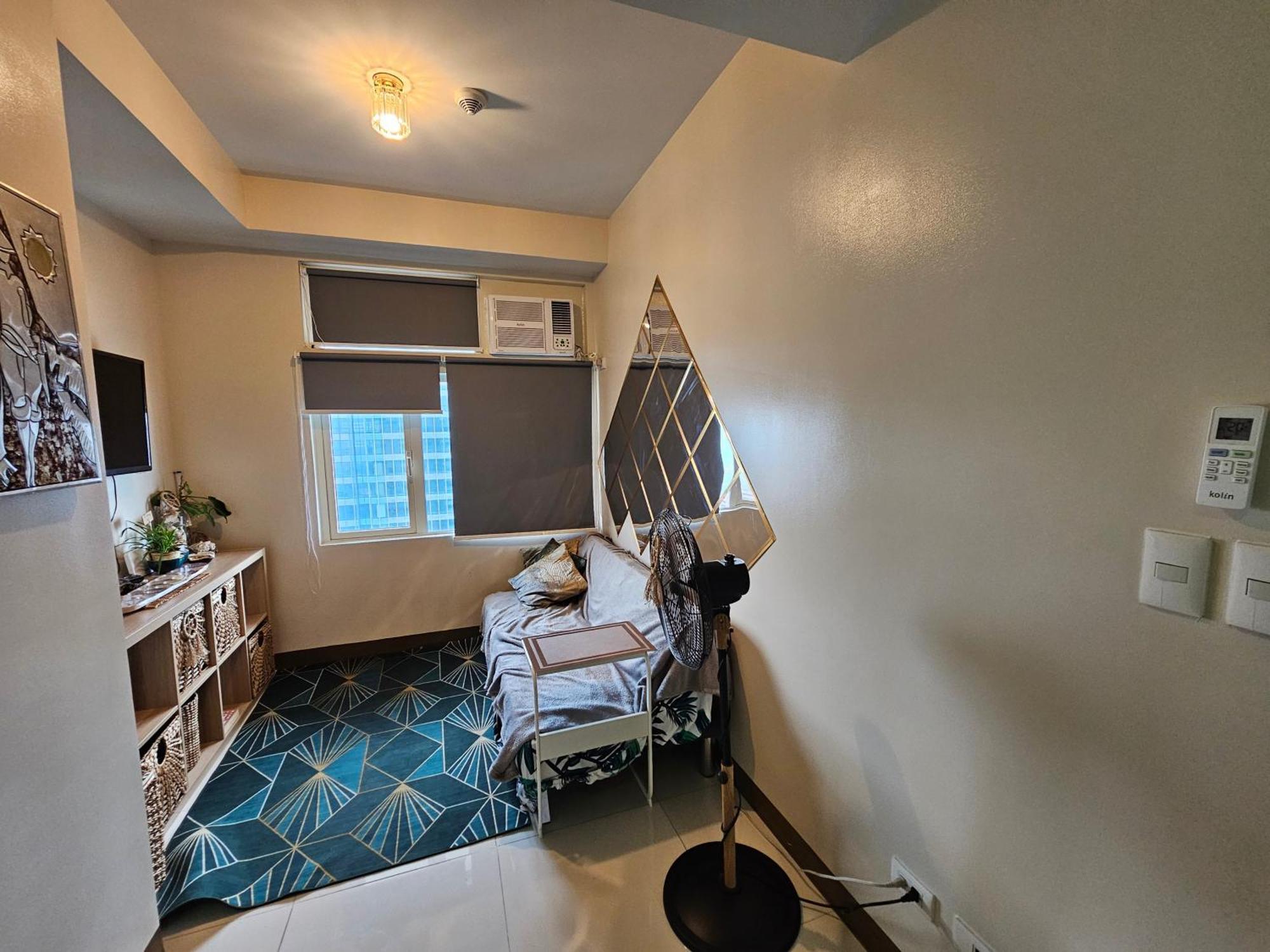 Makati Bliss - Cozy Urban Retreat Manila