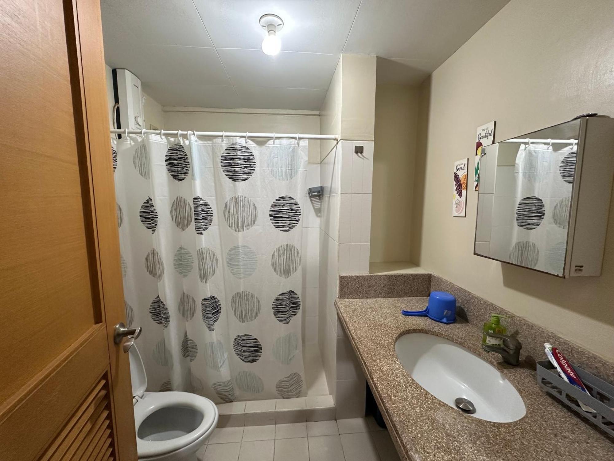 Homey Staycation In Taguig