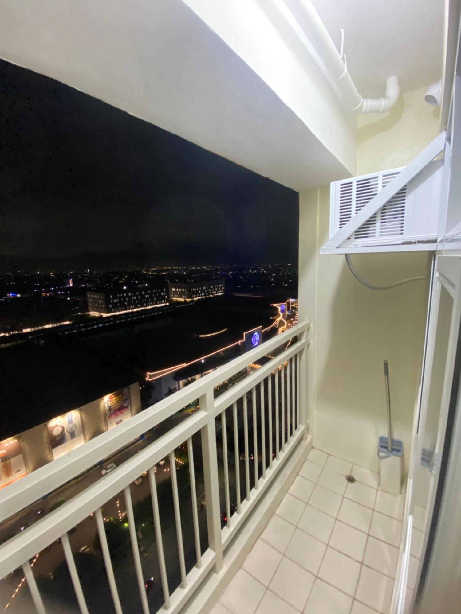 Spacious At Fairview Quezon With Very Fast Wifi Infront Of Sm *