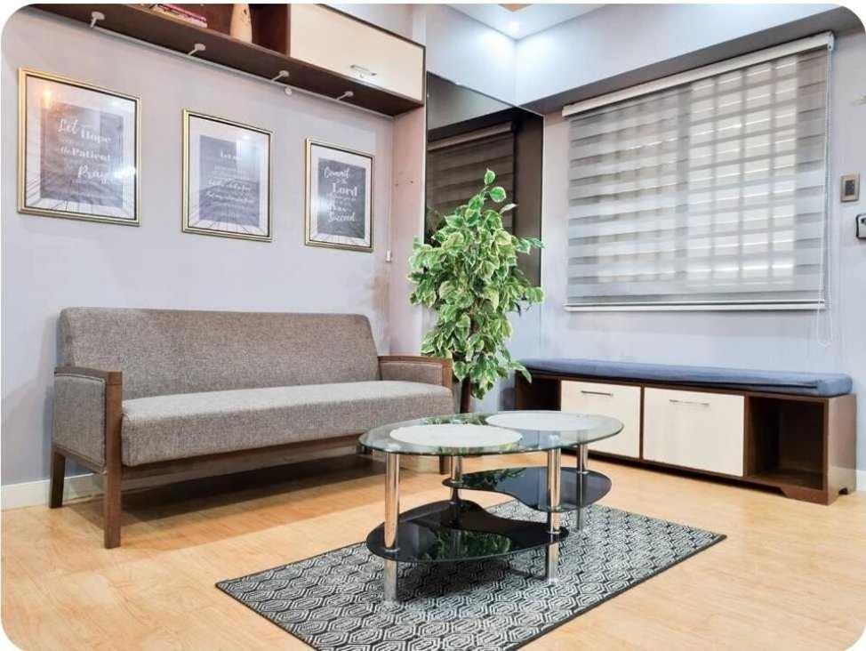 Elegant & Spacious Two-Bedroom Condo At Torre De Manila Condo With Breathtaking Views, Perfect For Relaxation & Comfort * Manila