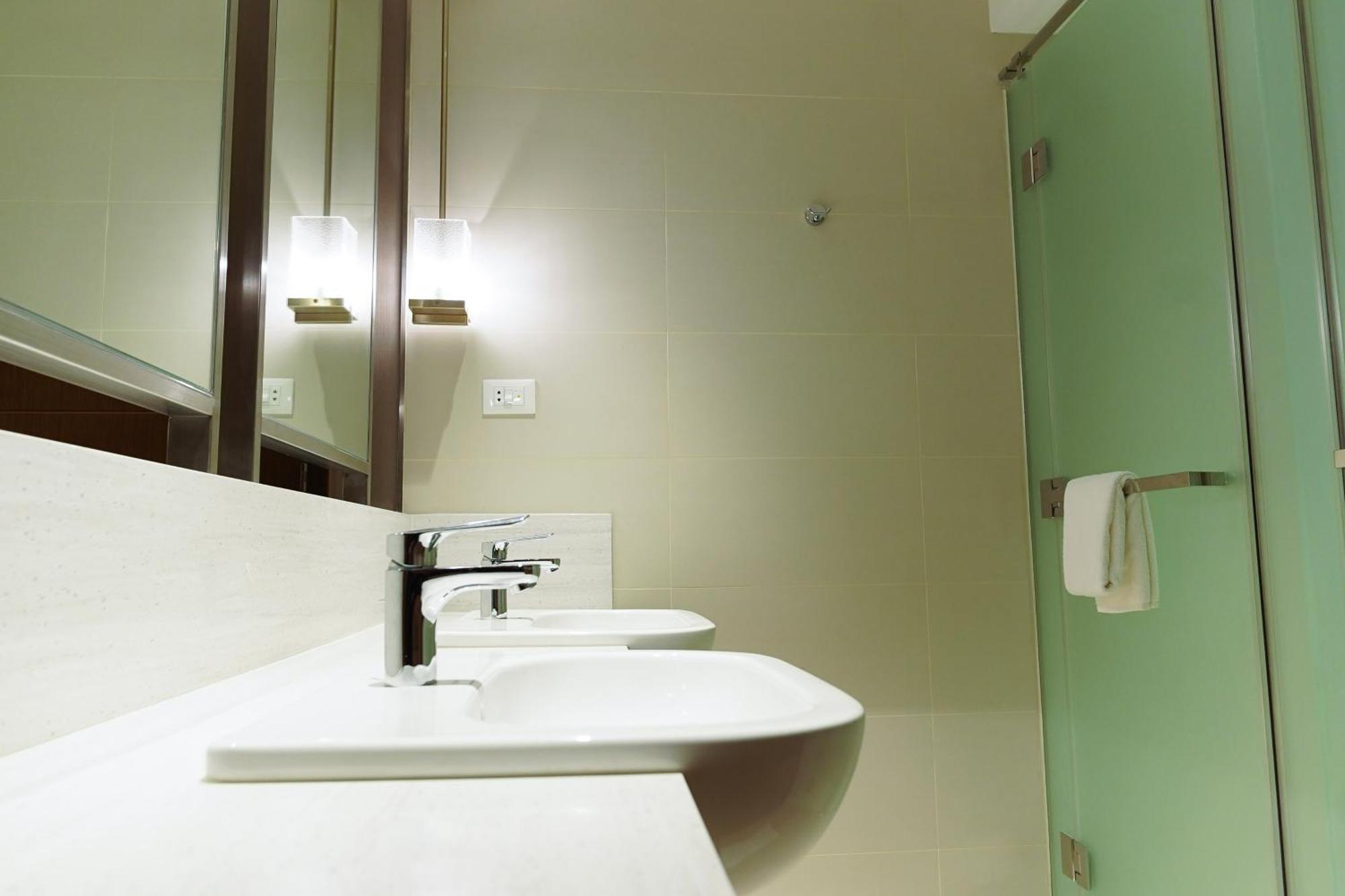 Standard Rockwell Skylineview King By Premiumstayph Apartment *