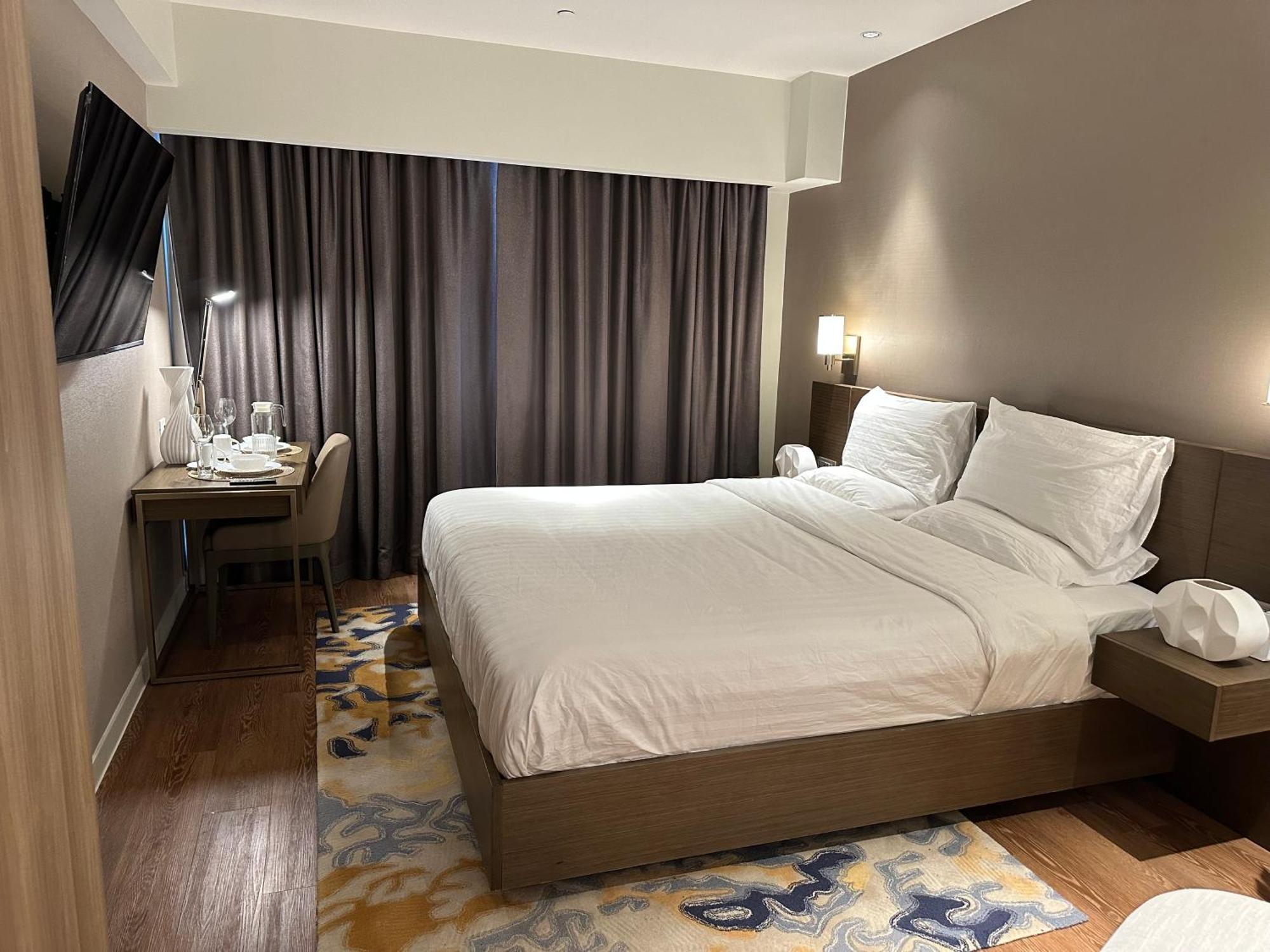 Apartment Standard Rockwell Skylineview King By Premiumstayph *