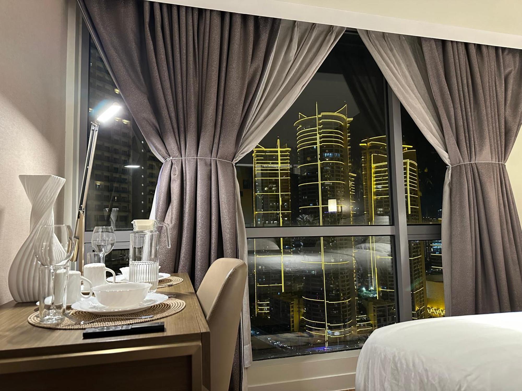 Standard Rockwell Skylineview King By Premiumstayph * Manila