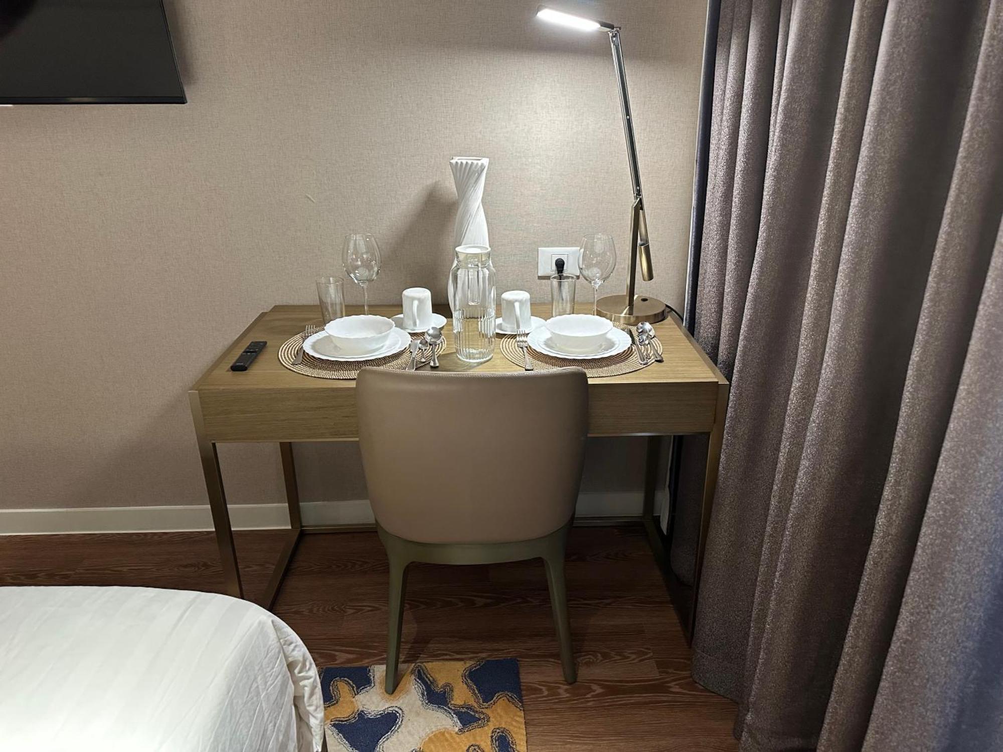 Standard Rockwell Skylineview King By Premiumstayph Apartment Manila