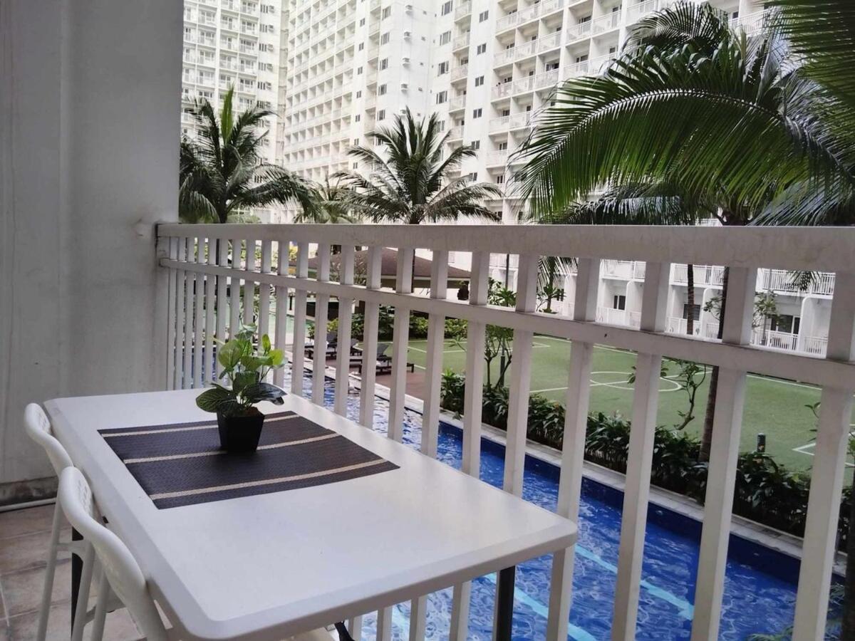 Apartment Shore 1 Residences Two Bedroom - Pool View