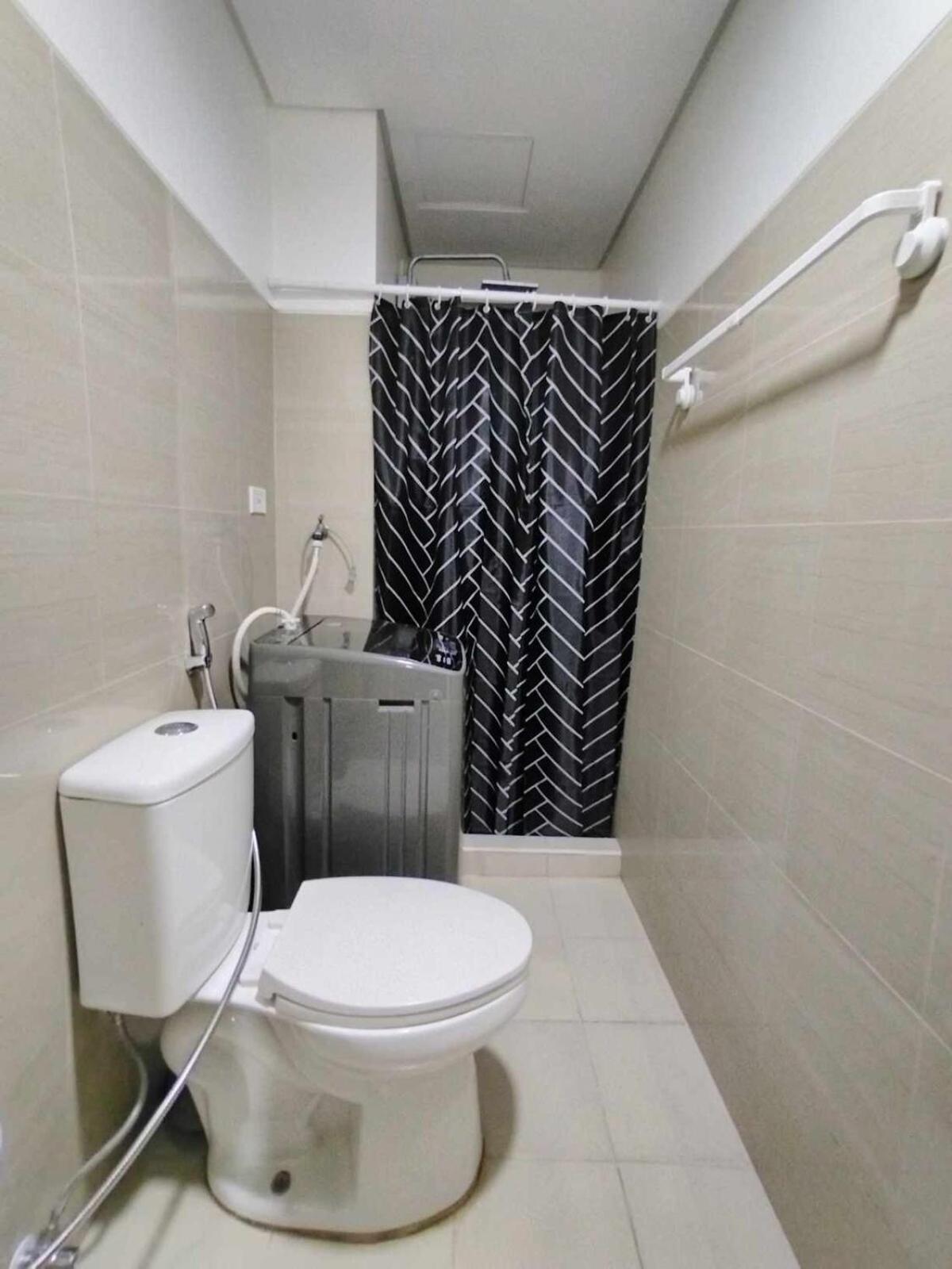Shore 1 Residences Two Bedroom - Pool View Manila