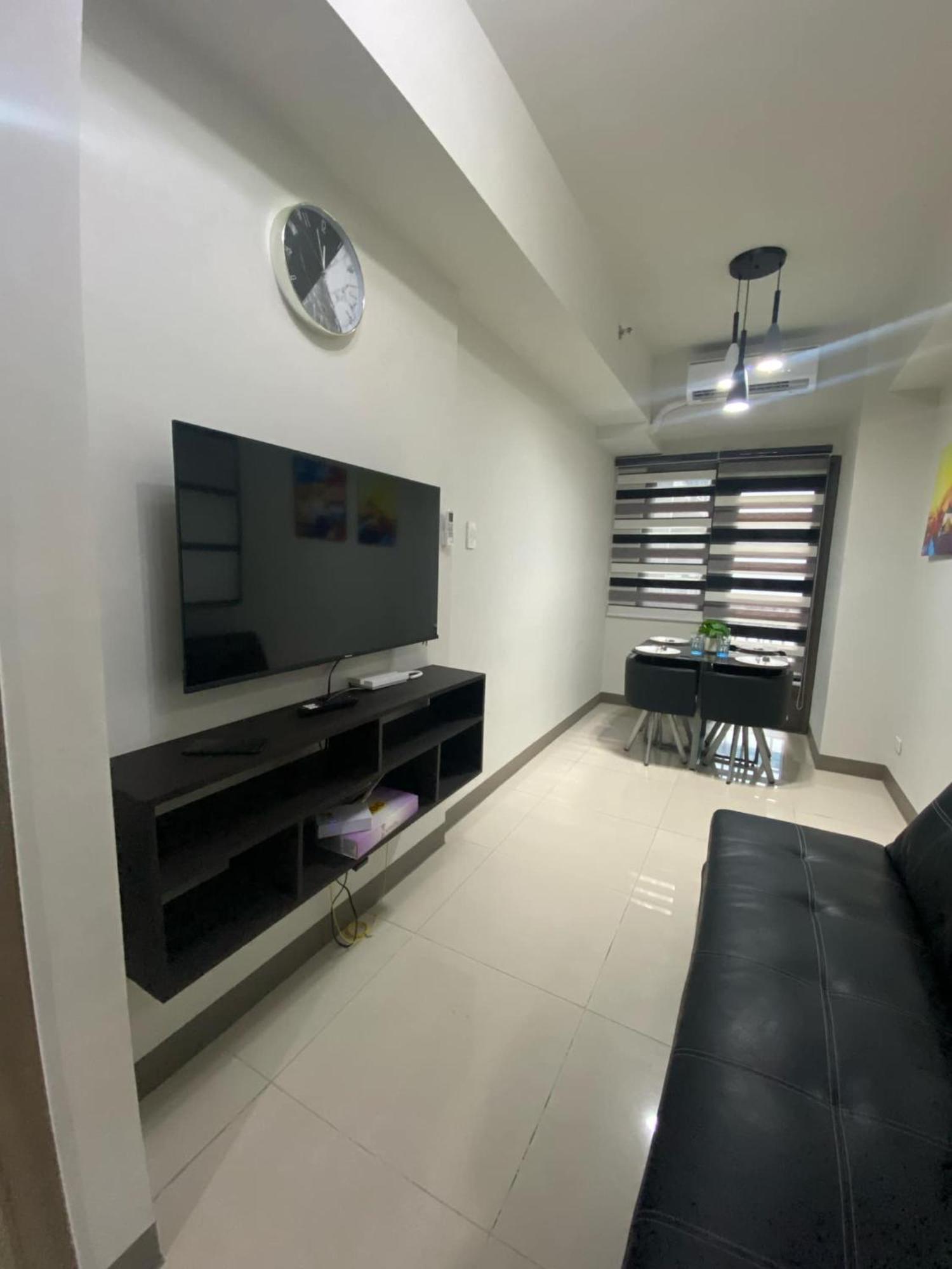 Apartment The Skycabin At S Residences