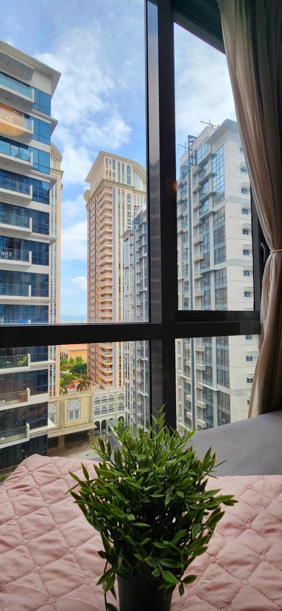 Cozy Family 8 Mins Walk To The Venice Grand Canal Mall Manila