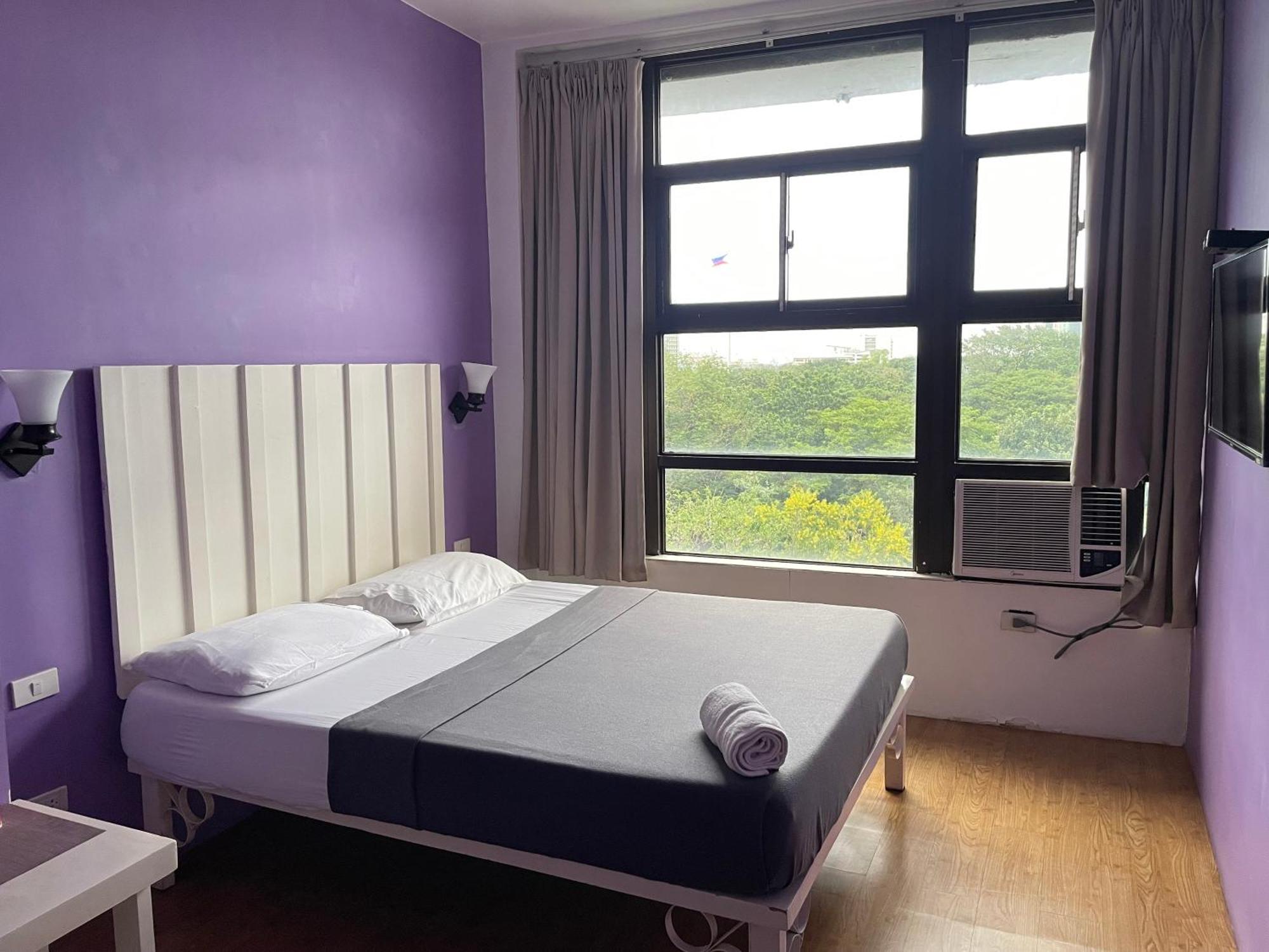 Hostel The Purple Tree *