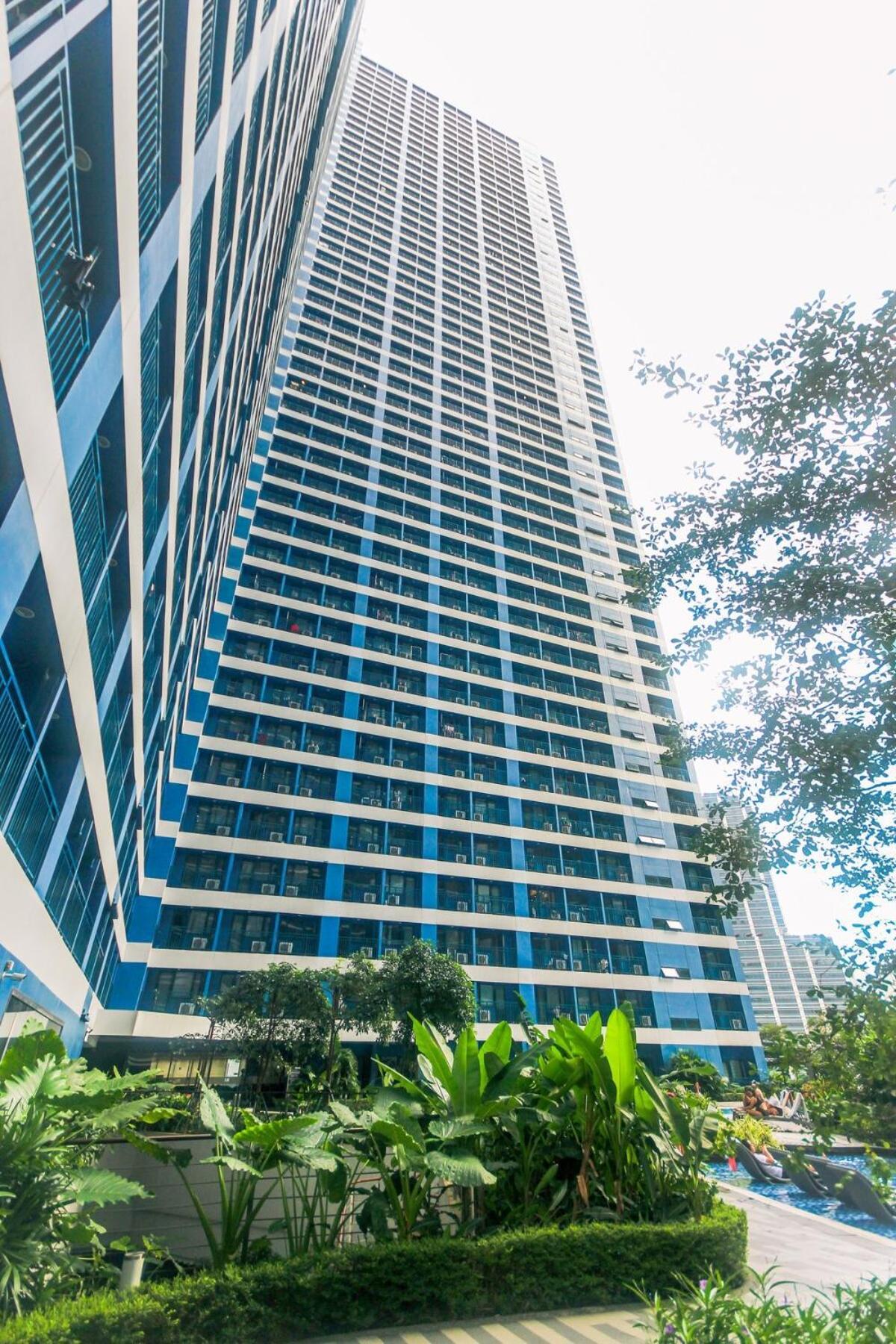 Hidden Gem Coolest Crash Spot Makati Swim Gym Park 2320