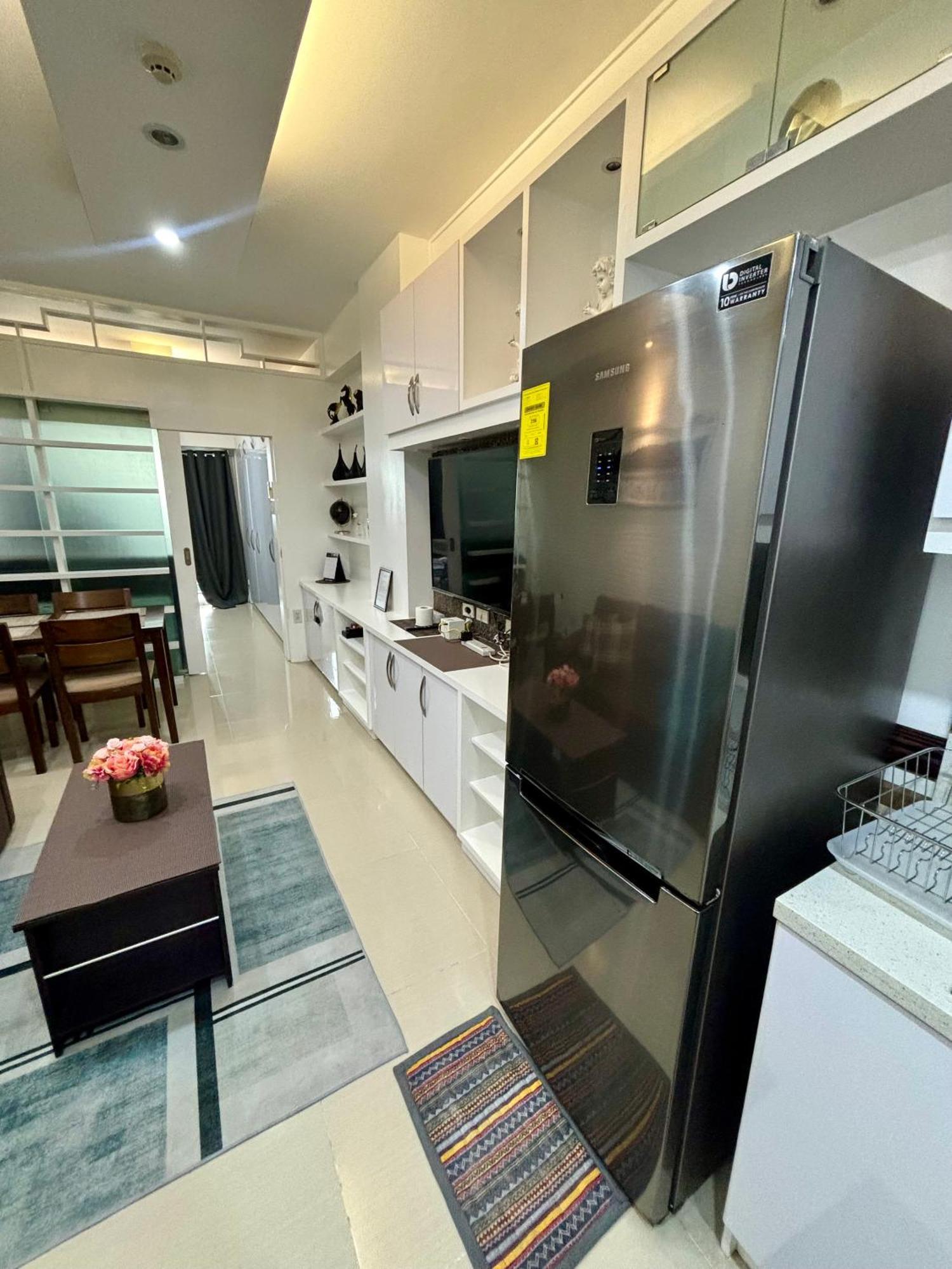 White House Staycation By Trixie Datiles * Manila