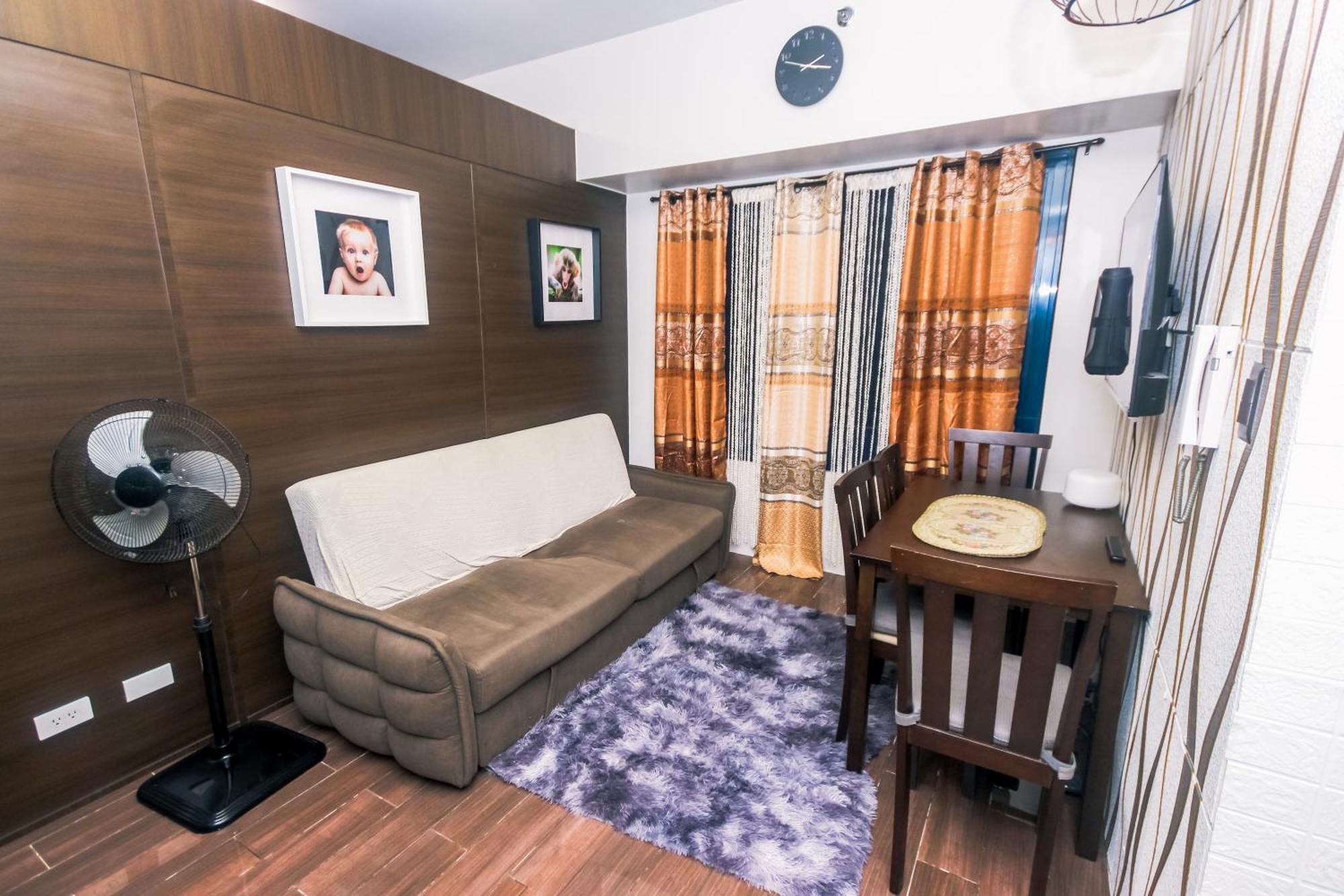 Apartment 2 Bedroom Makati Urban Playground Air Gym Swim Park 1949 *