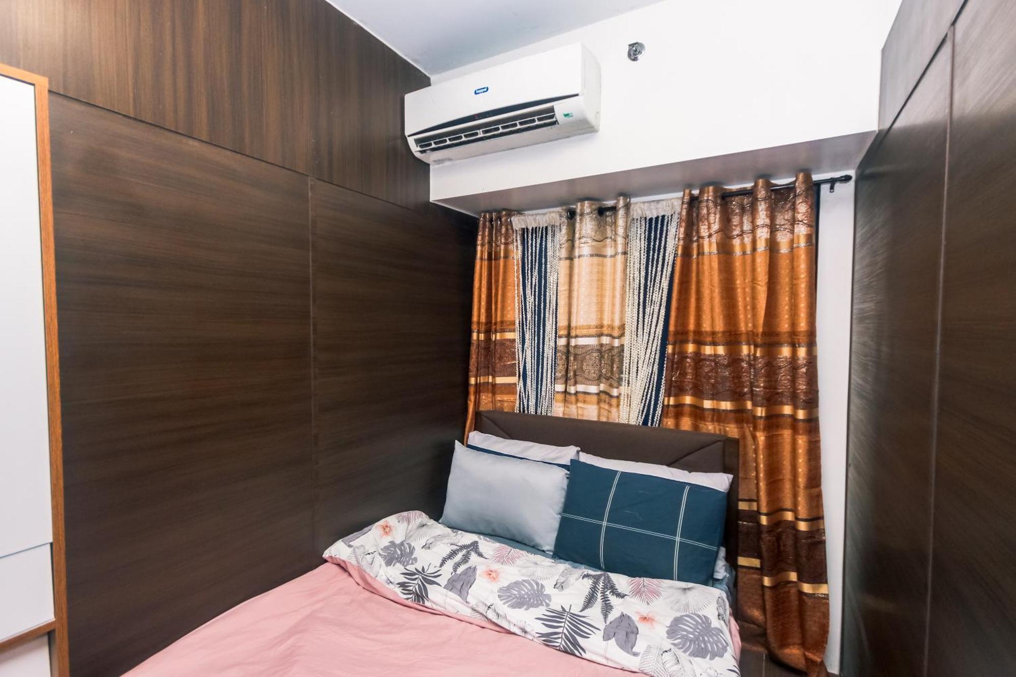 2 Bedroom Makati Urban Playground Air Gym Swim Park 1949 Apartment
