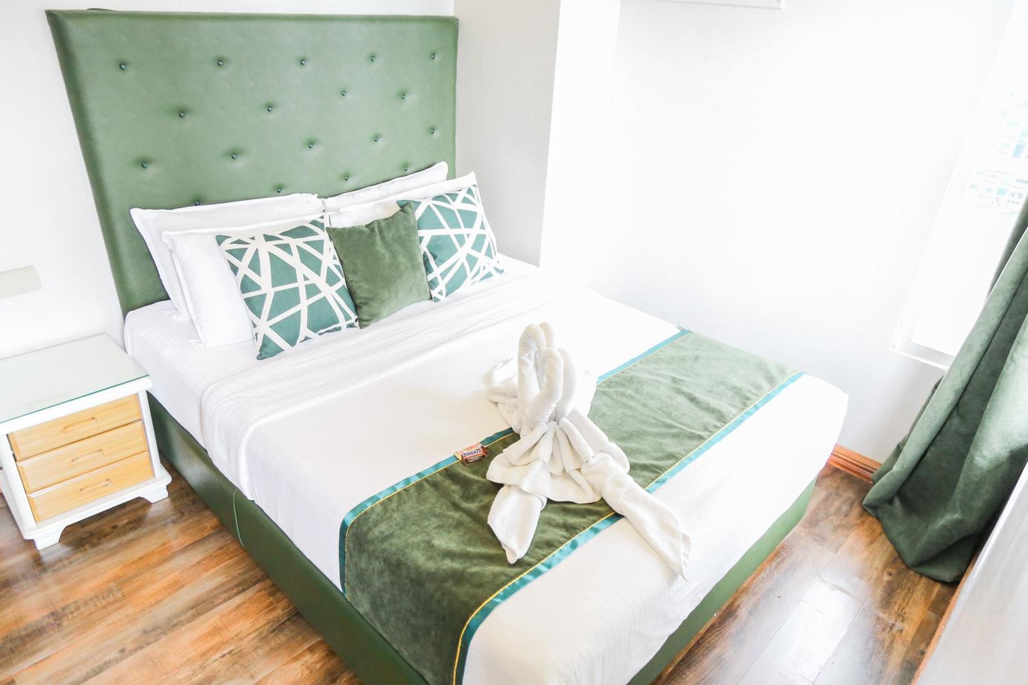 Pacific Bay Grand