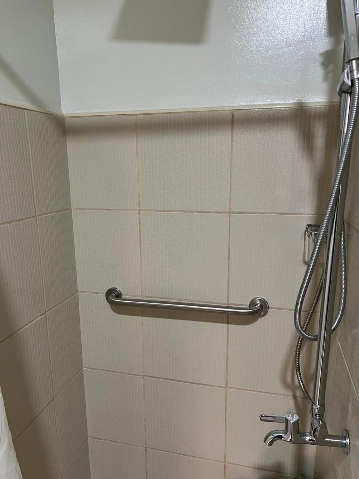 1br Luxury Bed, Movie Room, Swimming Pool Access Manila