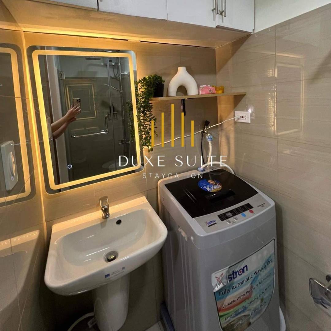 Walking Distance To Moa - Duxe Staycation6 Manila
