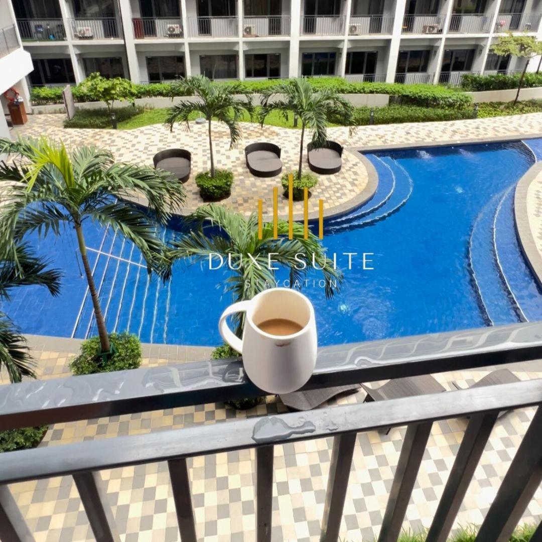 Walking Distance To Moa - Duxe Staycation6 * Manila