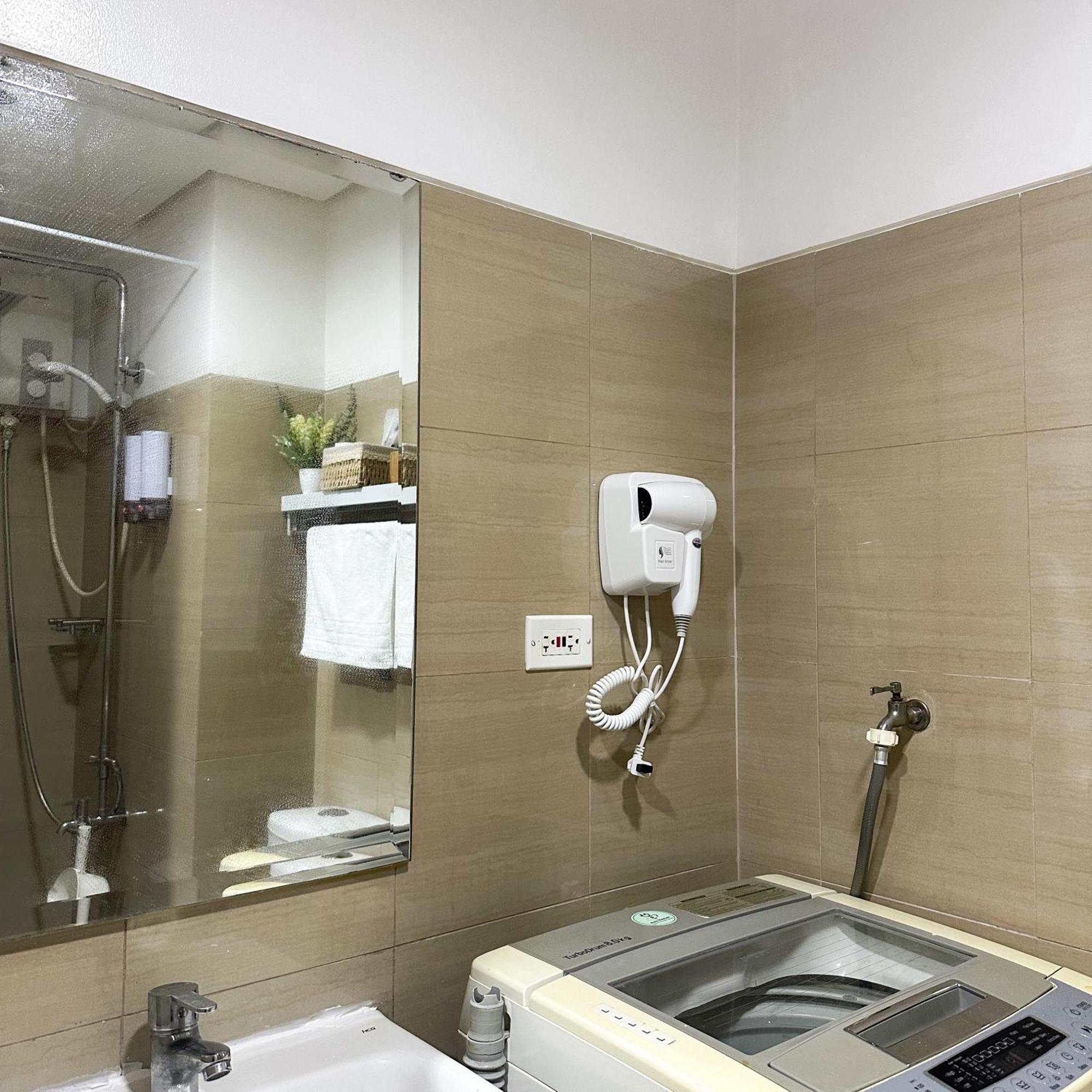 Crizzy's Hub Crizel At Shore Residences Manila