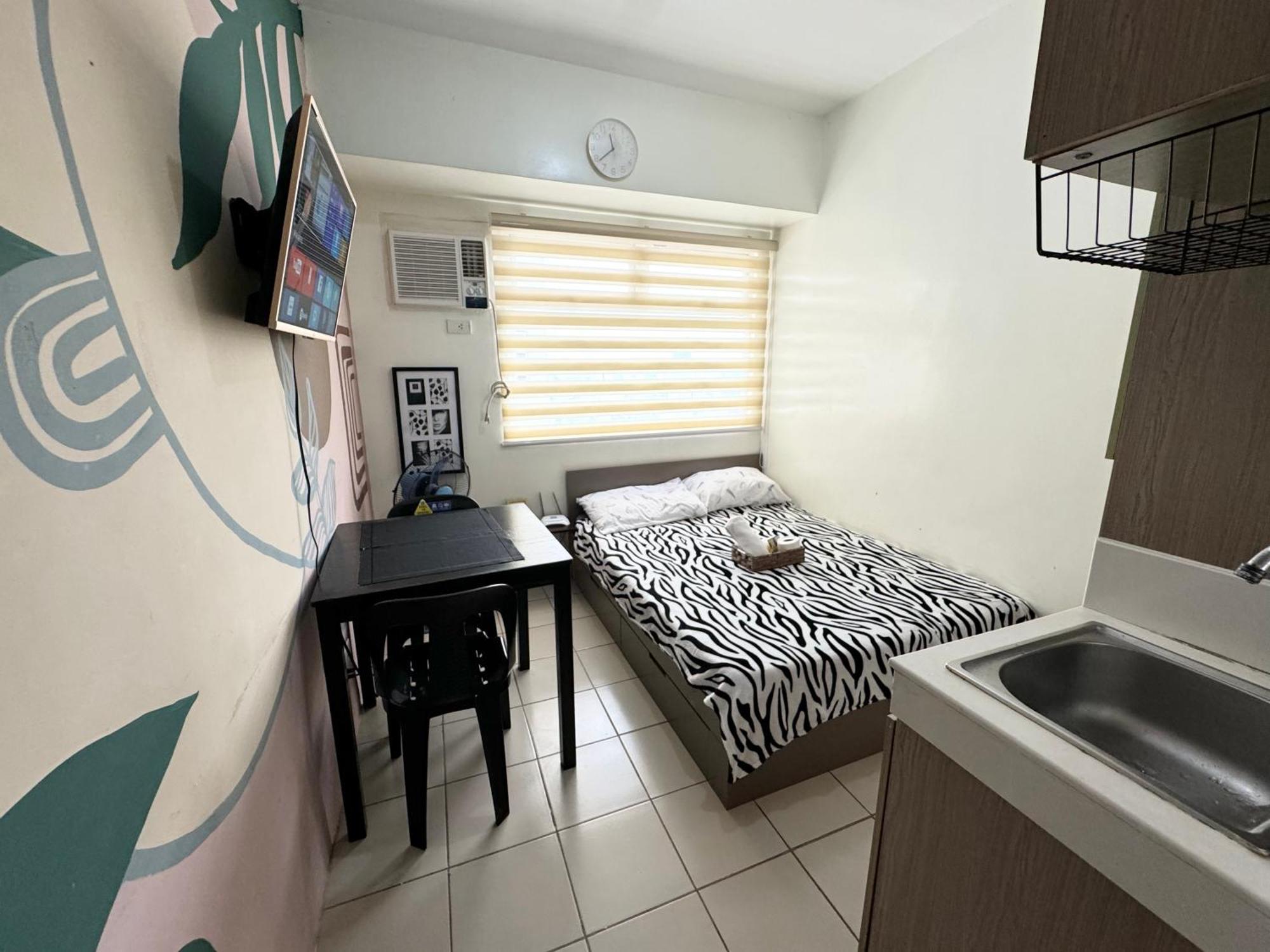 Hostel In The Metro I Near Mrt I Wifi *
