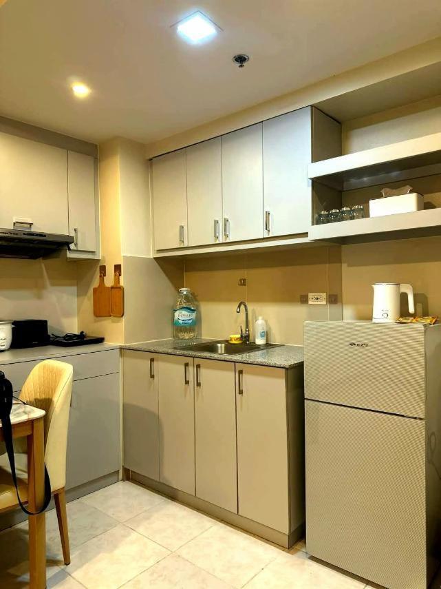 John Kyle Aparthotel