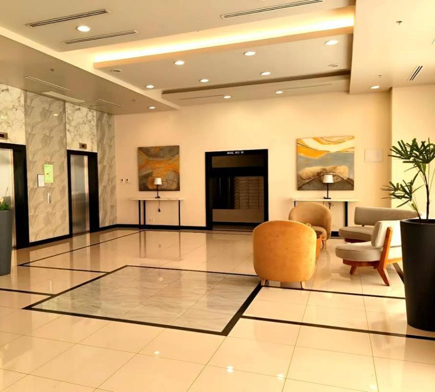 John Kyle Aparthotel *