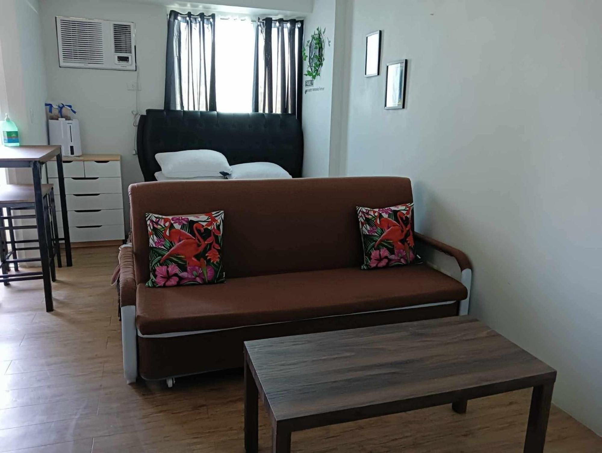 Urban Deca Homes Campville Apartment *