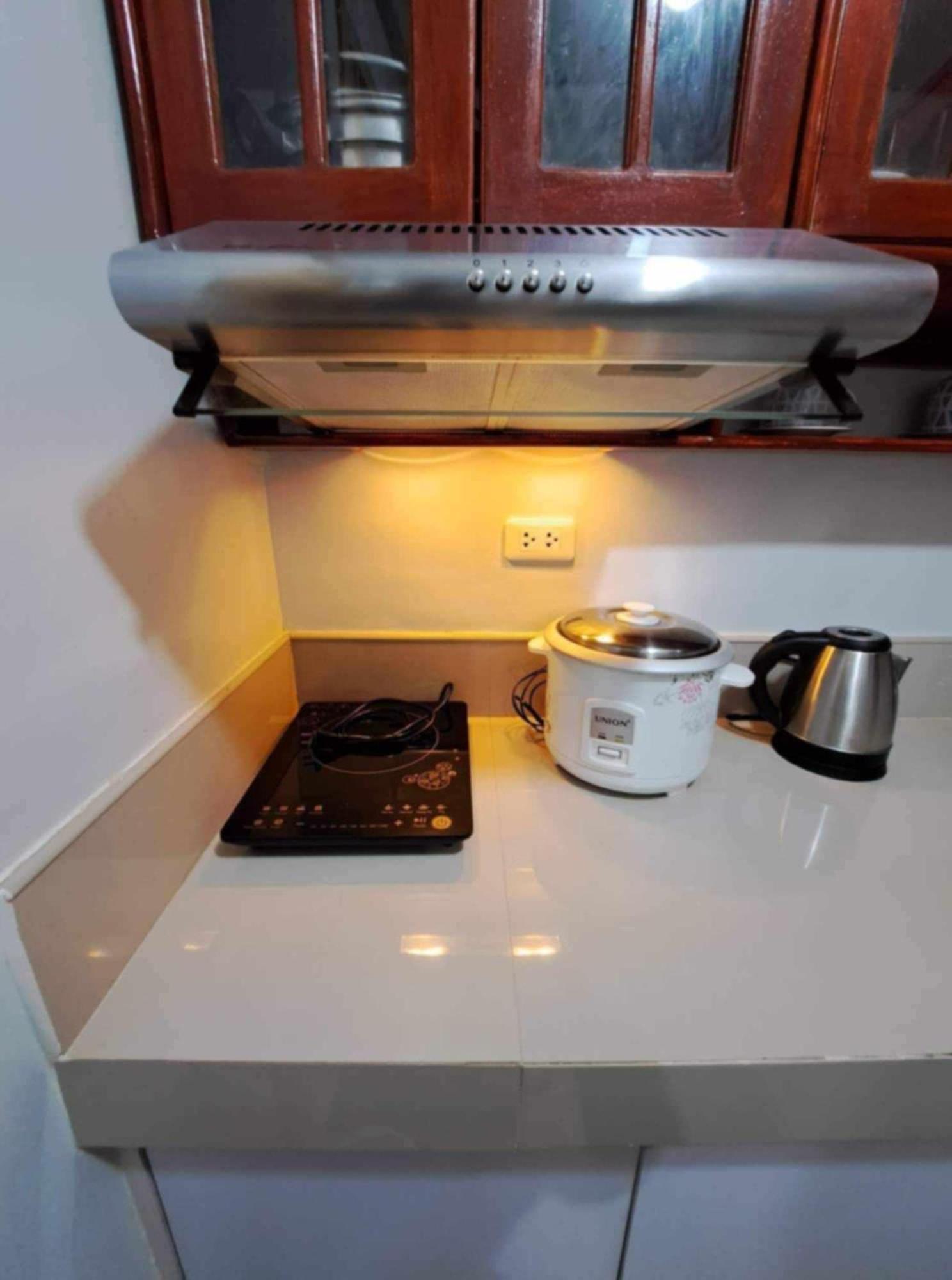 2 Bedroom Trees Residences W Ps4, Mini Billards Hostel Quezon City