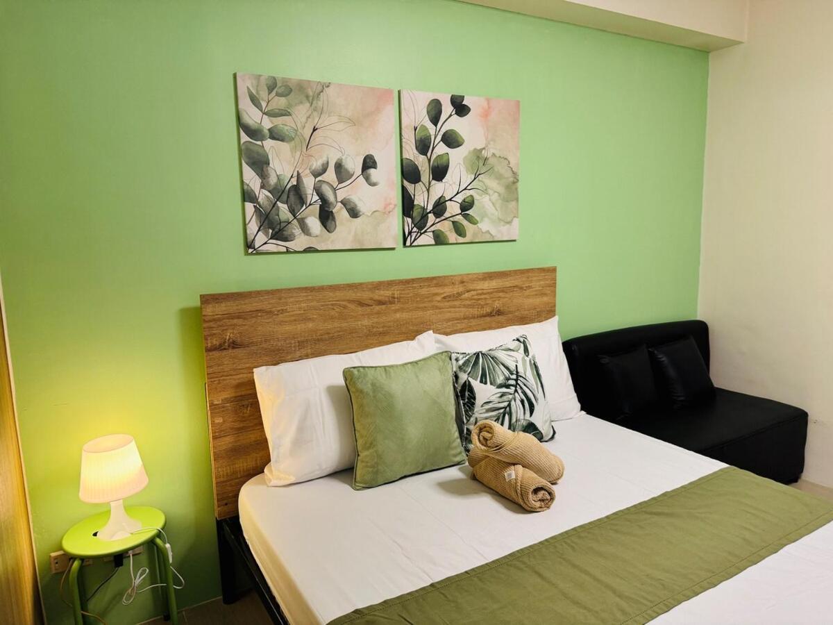 Shore Residences Family 1027 With 2 Beds By Prime Manila