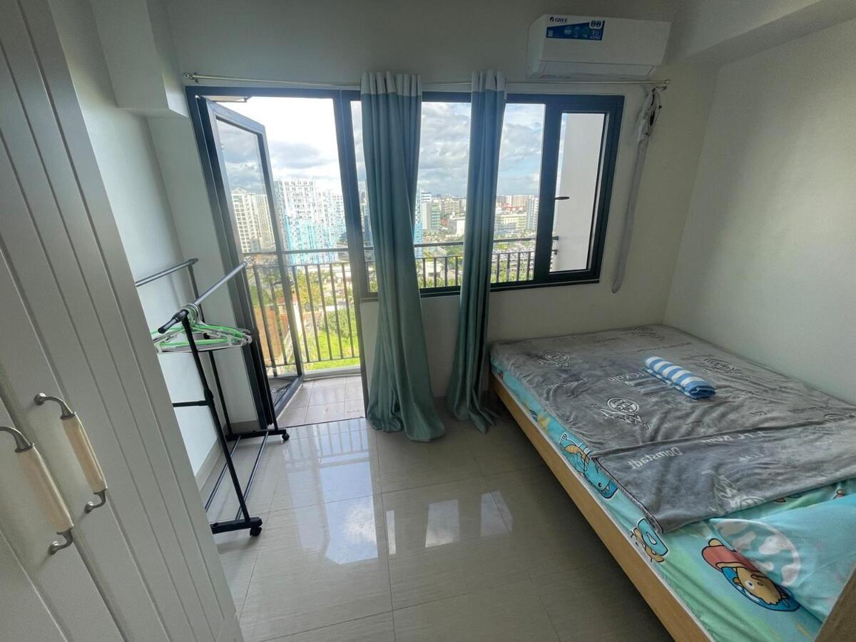Shore 2 Residences Moa Naia Apartment