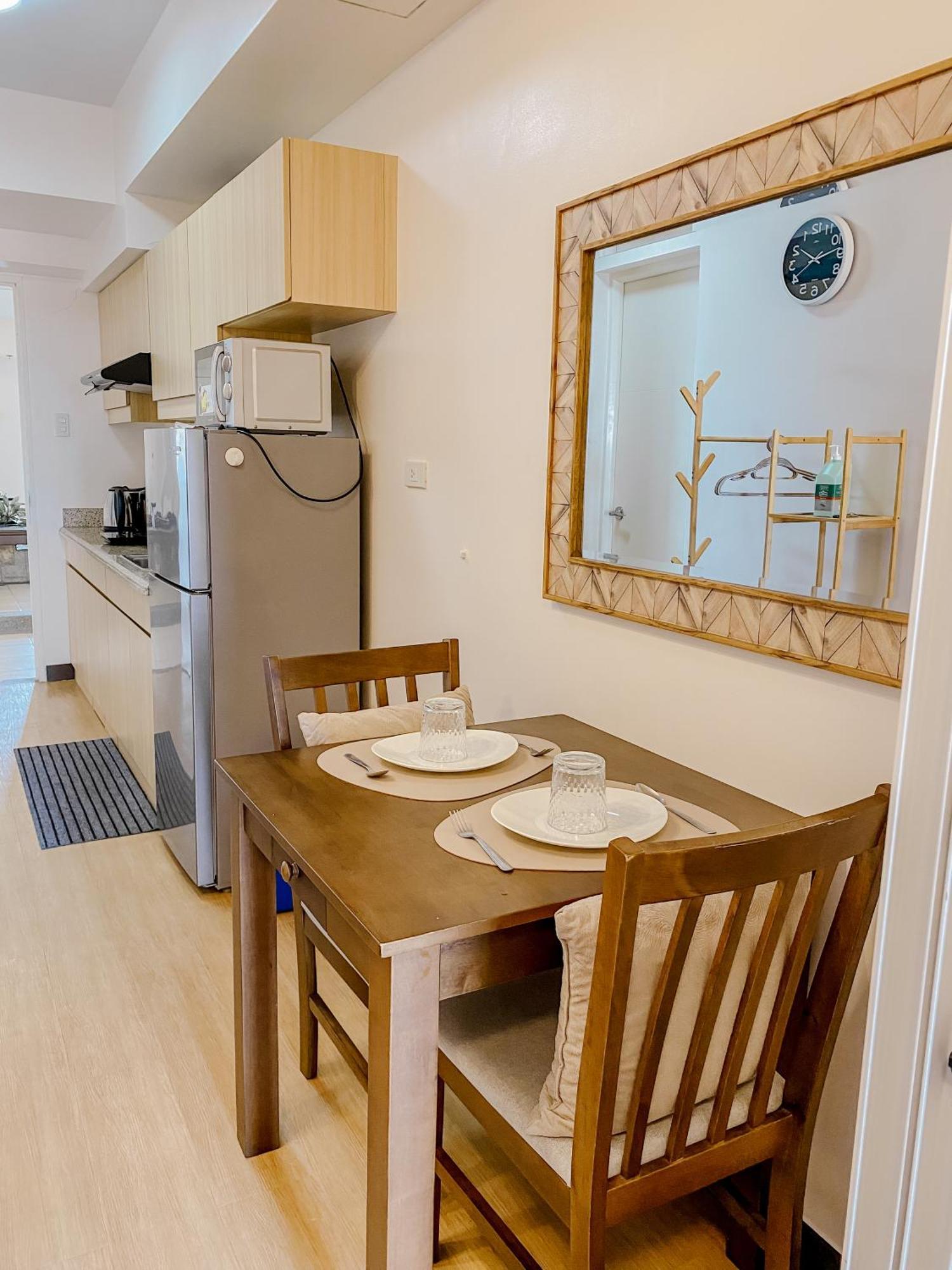 Cityscape At The Celandine Unit 2 * Manila